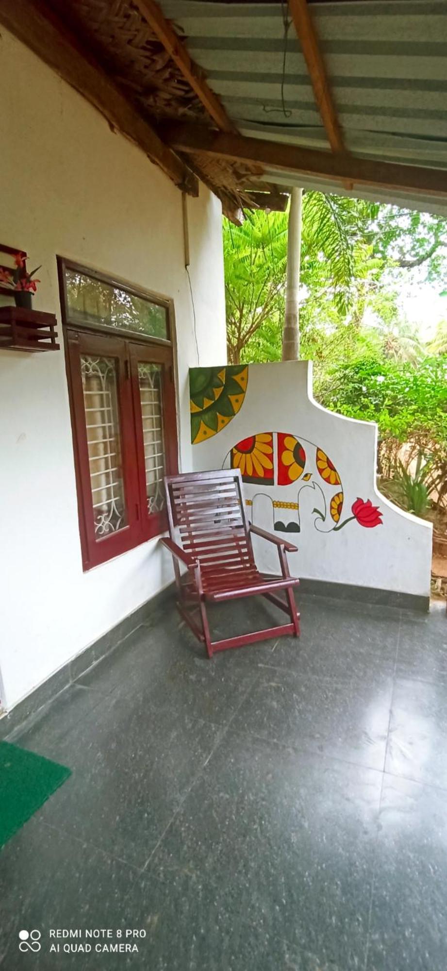 Sigiri Picaso Home Stay Szigirija Szoba fotó