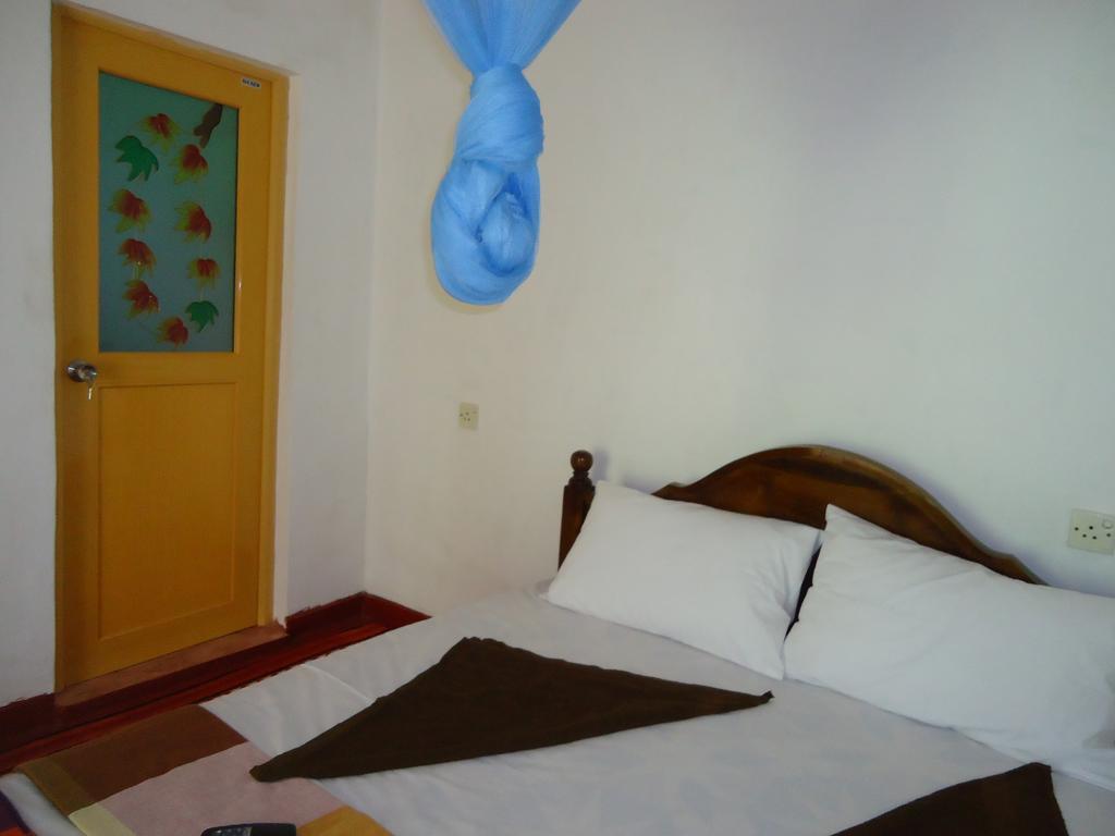 Sigiri Picaso Home Stay Szigirija Kültér fotó