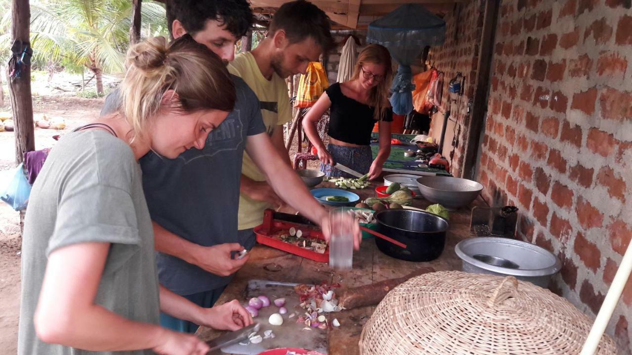 Sigiri Picaso Home Stay Szigirija Kültér fotó